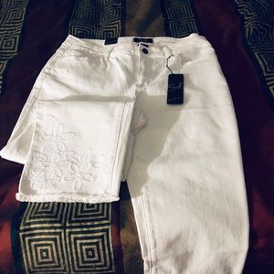NEW WHITE STRETCH ANKLE JEANS SIZE 14